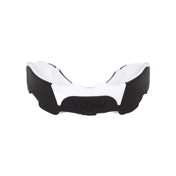Venum Predator Mouthguard – Black/White 3 Venum Predator Mouthguard – Black/White