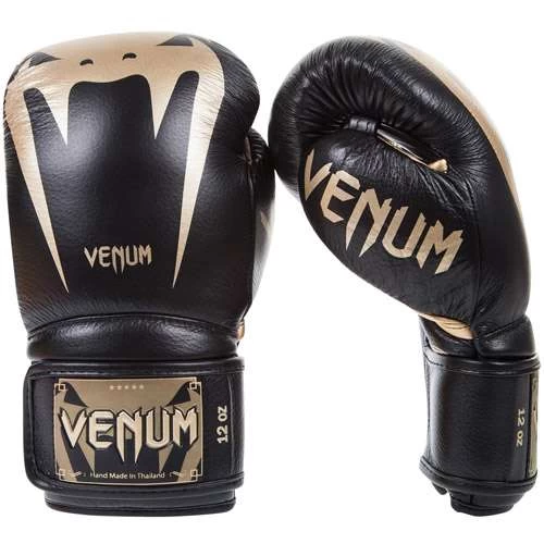 Venum Giant 3.0 Nappa Leather Boxing Glove – Black/White 6 Venum Giant 3.0 Nappa Leather Boxing Glove – Black/White - Image 4